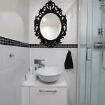The White Varsovie